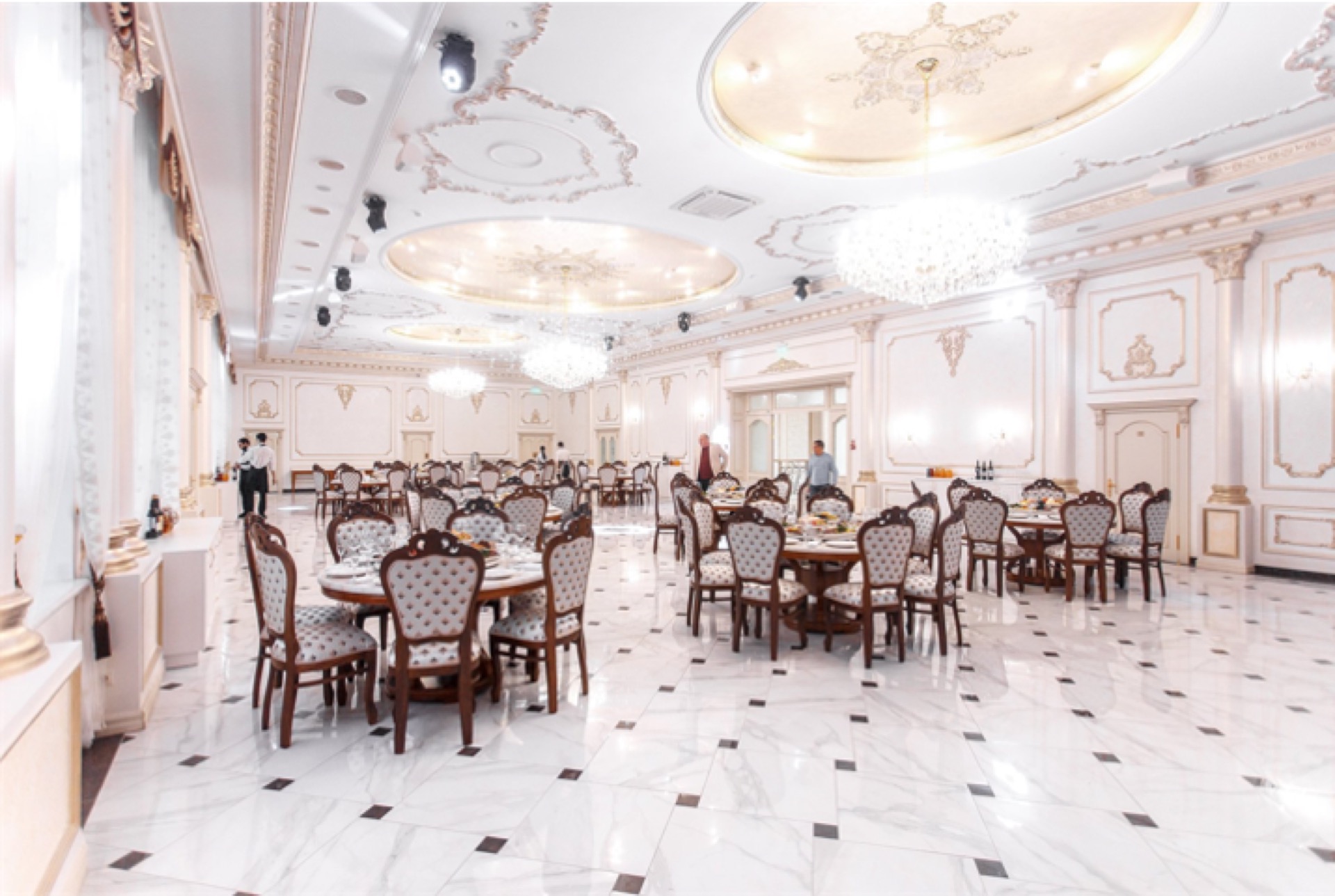 Mikhailovskaya Estate — Resort & Restaurant