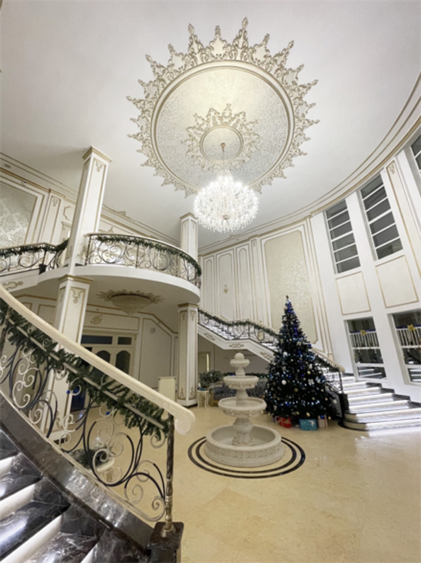 Mikhailovskaya Estate — Resort & Restaurant